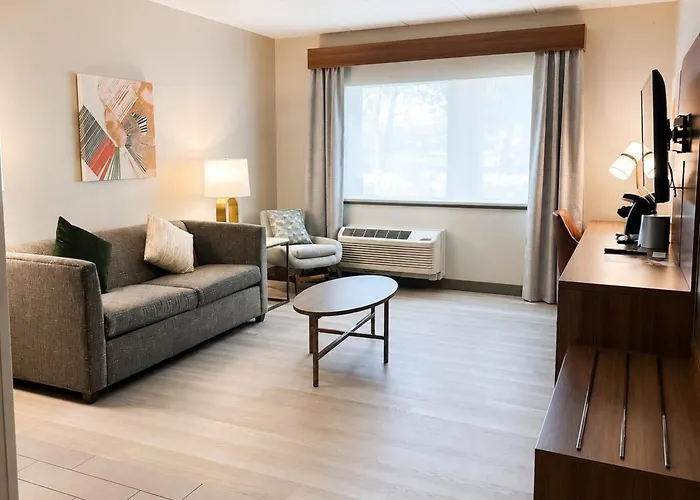 Holiday Inn - By Ihg